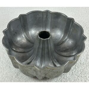 Vtg Original Bundt® Cake Pan Northland Aluminum Products Inc Minneapolis VGUC